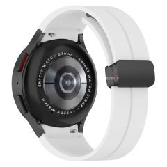 Samsung Galaxy Watch 6 40 43 44 47mm Uyumlu Kavisli Coastal Manyetik Tokalı Silikon Kordon Beyaz - Beyaz