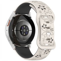 Huawei Watch GT2 GT3 42mm İle Uyumlu FloraFlex Çiçek Desenli Silikon Kordon Starlight