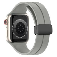 Apple Watch 42mm 44mm 45mm Seri 1 2 3 4 5 6 7 8 Se Uyumlu Coastal Manyetik Tokalı Silikon Kordon Taş Gri