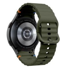 Samsung Galaxy Watch 7 40mm-44mm İle Uyumlu Metal Tokalı Dalgalı Spor Silikon Kordon Haki