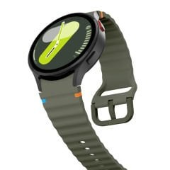 Samsung Galaxy Watch 7 40mm-44mm İle Uyumlu Metal Tokalı Dalgalı Spor Silikon Kordon Haki