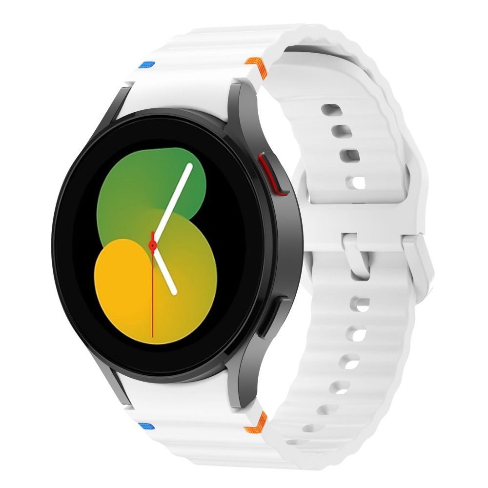 Samsung Galaxy Watch 5 40mm-44mm İle Uyumlu Metal Tokalı Dalgalı Spor Silikon Kordon Beyaz