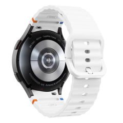 Samsung Galaxy Watch 5 Pro 45mm İle Uyumlu Metal Tokalı Dalgalı Spor Silikon Kordon