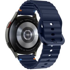 Huawei Watch GT5 Pro 46mm İle Uyumlu Dalga Desenli Tokalı Yumusaş Soft Silikon Kordon Lacivert