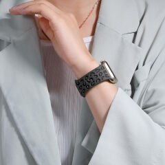 Apple Watch Ultra 1 ve 2 Uyumlu 49mm Leopar Desenli Yumuşak Silikon Kordon Füme