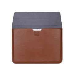 Sneezy Macbook Pro 13 İnç A2251 Uyumlu PortaPivo Standlı Deri Taşıma Çantası Kahverengi