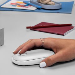 Tüm Macbook Modelleriyle Uyumlu B180 630-012736 Sessiz Optik Kablosuz Mouse Pilli Beyaz